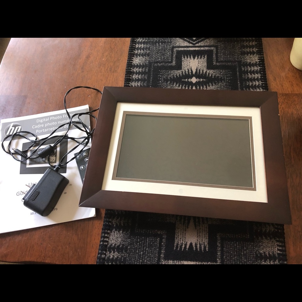 HP digital photo frame 12.5x9